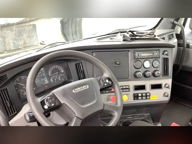 2020 Freightliner Cascadia 1267623a08097f28aed7bb5baa32b1f45b6