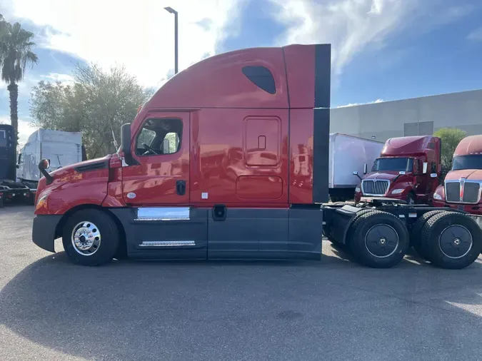 2021 Freightliner Cascadia