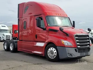 2021 FREIGHTLINER CASCADIA 126