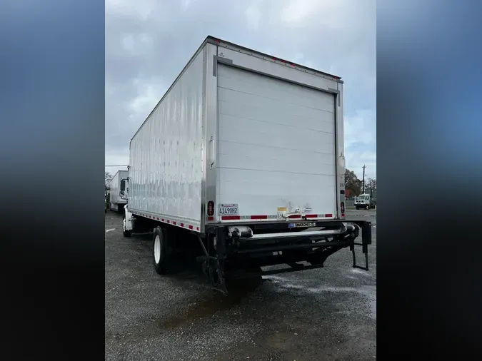 2018 FREIGHTLINER/MERCEDES M2 106