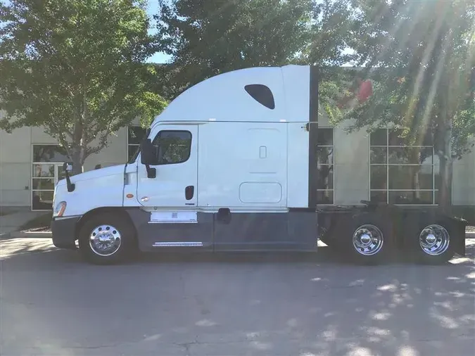 2018 FREIGHTLINER CASCADIA EVOLUTION