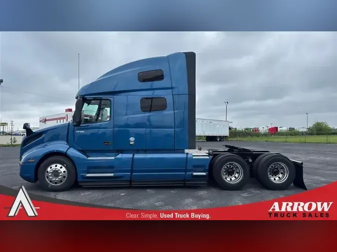 2020 VOLVO VNL760