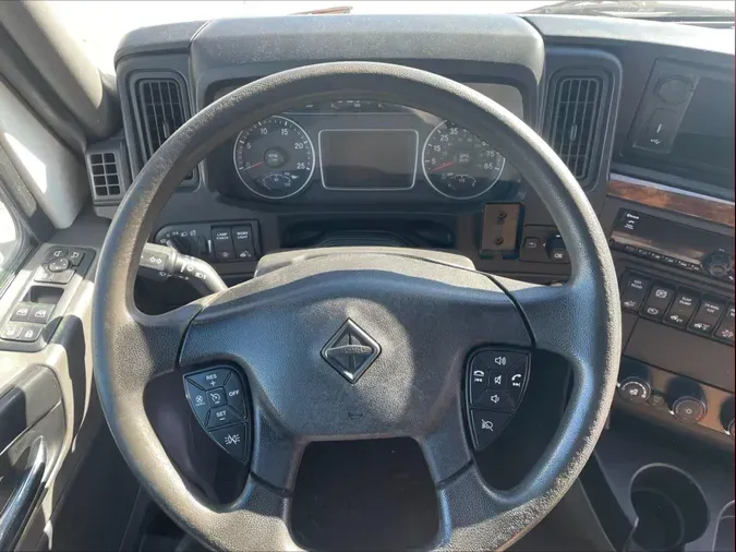 2019 International RH613