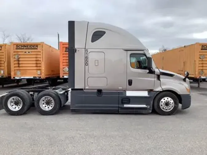 2021 Freightliner Cascadia