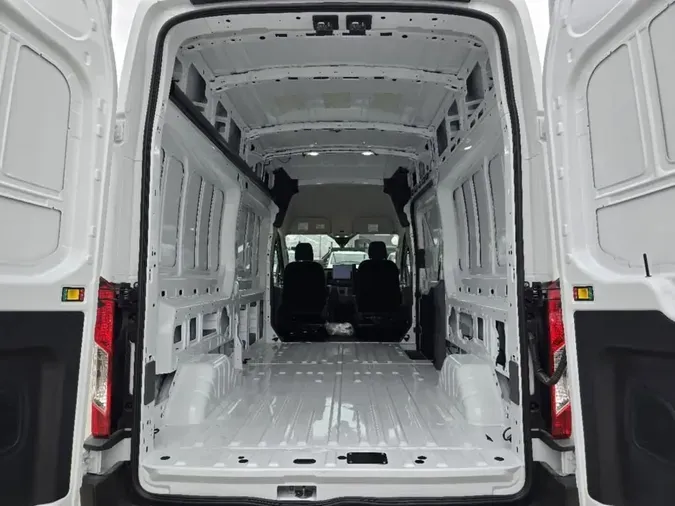 2024 Ford E-Transit Cargo Van