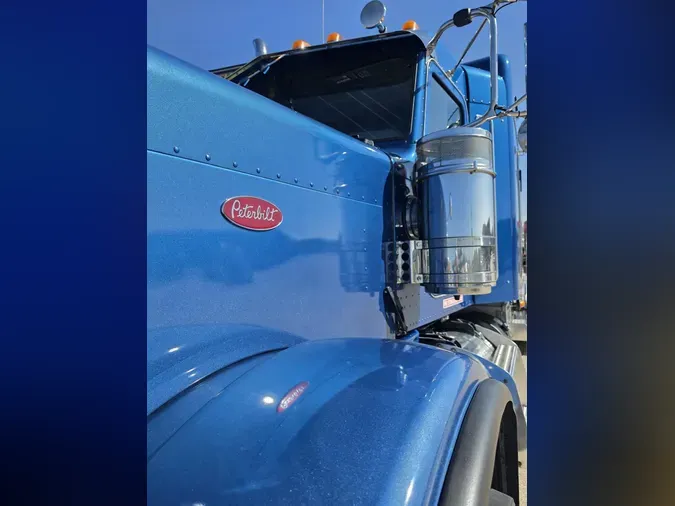 2022 Peterbilt 389763ab9ce82a07117e75de0a941340887