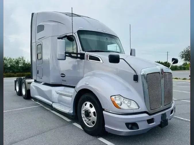 2022 Kenworth T680763ad574a1912018165a24250ee60992