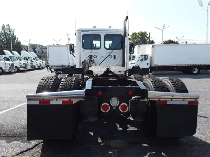 2018 FREIGHTLINER/MERCEDES CASCADIA 125