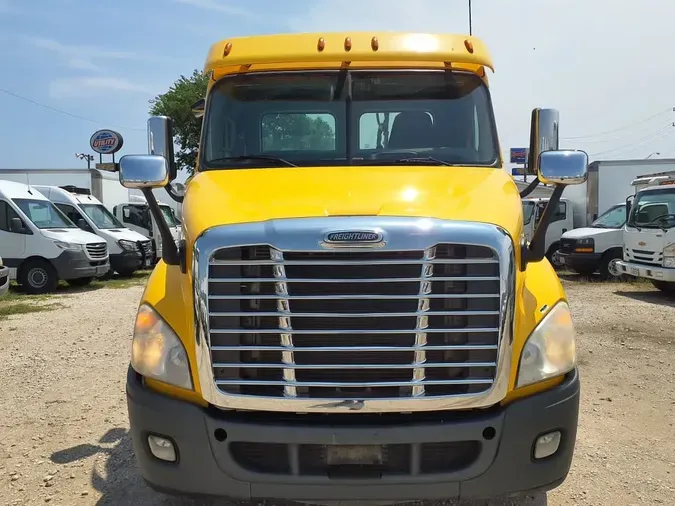 2018 FREIGHTLINER CASCADIA 113