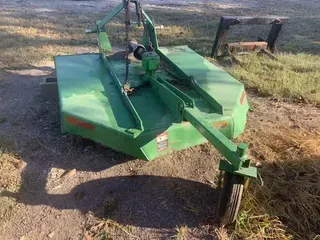 John Deere 513