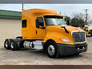 2022 INT LT625 6x4