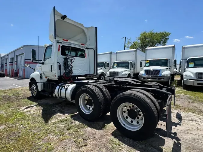 2020 NAVISTAR INTERNATIONAL LT625 DAYCAB T/A