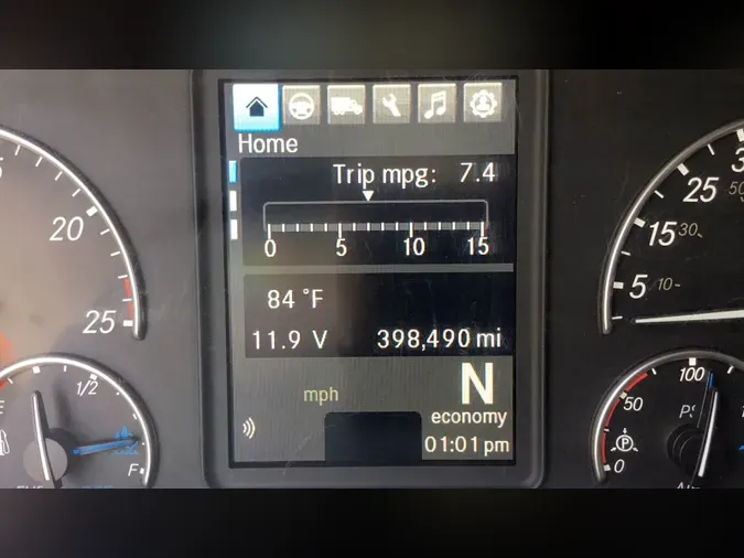 2021 Freightliner Cascadia 126