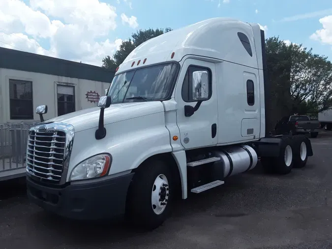 2019 FREIGHTLINER/MERCEDES CASCADIA 125