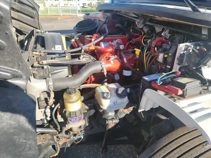 2018 FREIGHTLINER/MERCEDES M2 106