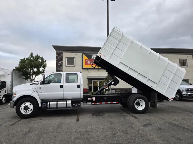 2022 Ford F-650