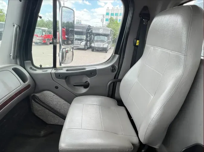 2019 Freightliner 114SD