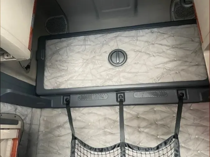 2016 FREIGHTLINER CASCADIA 125