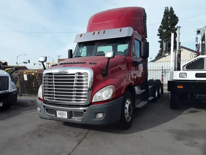 2017 FREIGHTLINER/MERCEDES CASCADIA 125