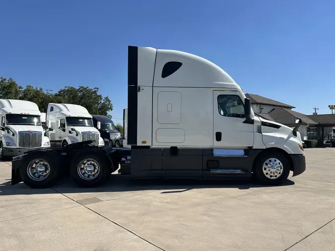 2021 Freightliner Cascadia