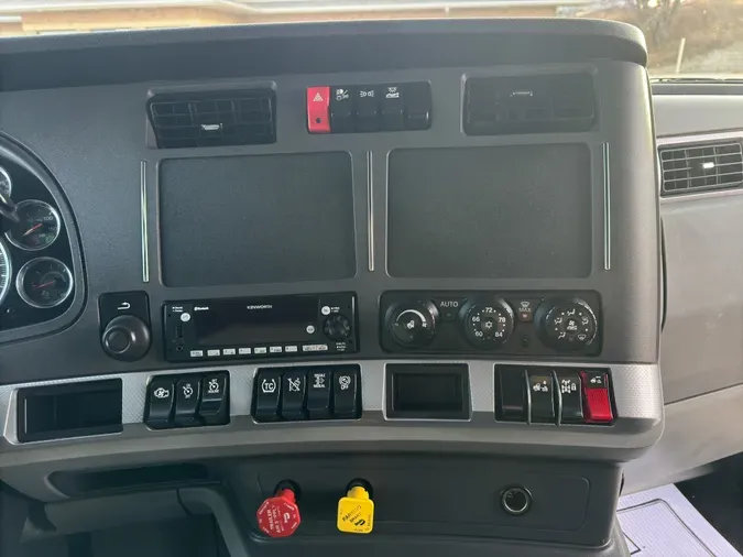 2021 KENWORTH T680