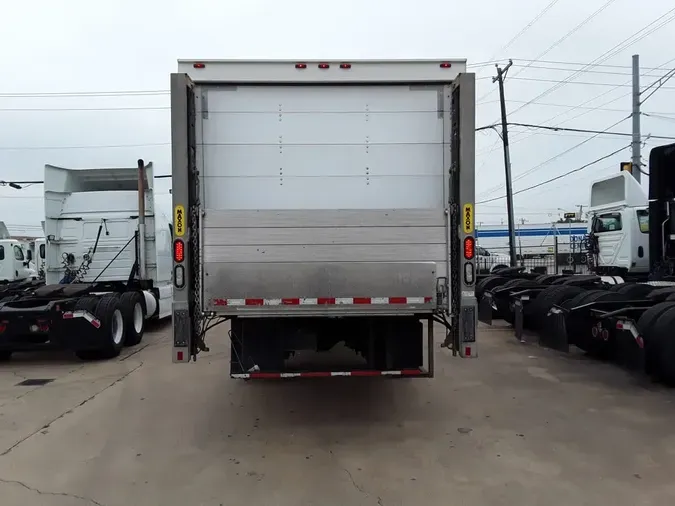 2019 FREIGHTLINER/MERCEDES M2 106
