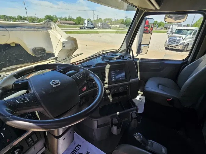 2023 VOLVO VHD64FT3007656b064a51a56fd681111787deedfef