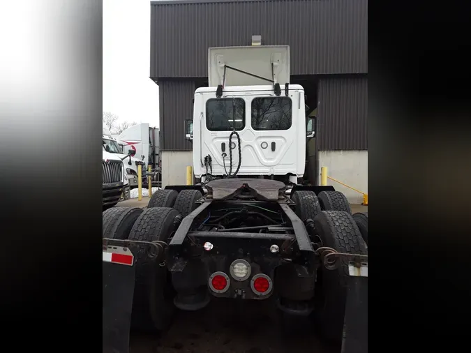 2018 FREIGHTLINER/MERCEDES CASCADIA 125