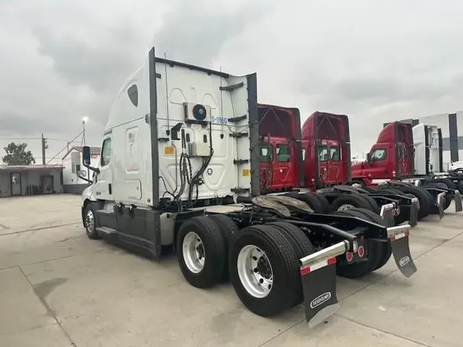 2020 Freightliner Cascadia