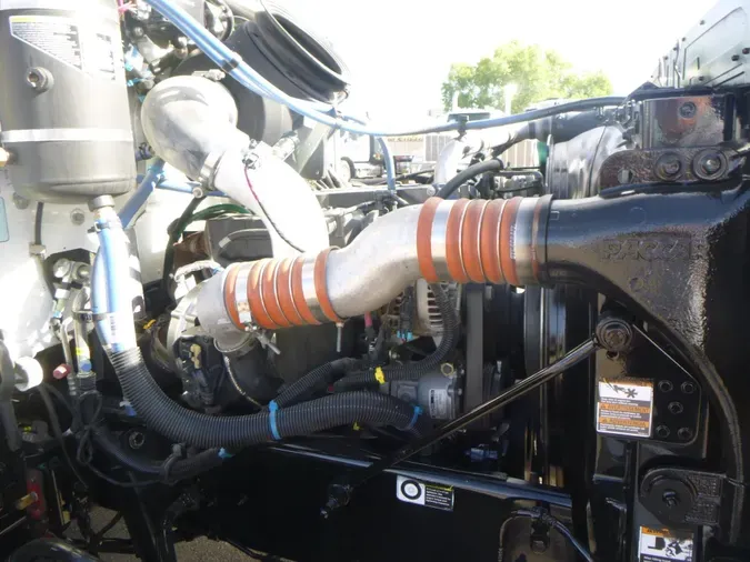 2020 Peterbilt 337