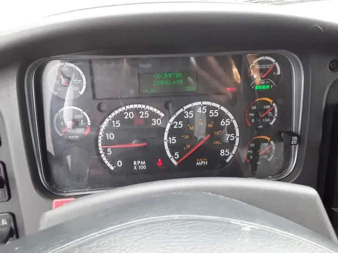 2018 FREIGHTLINER/MERCEDES M2 106