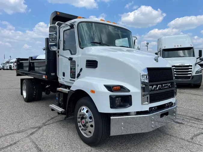 2026 MACK MD MD6