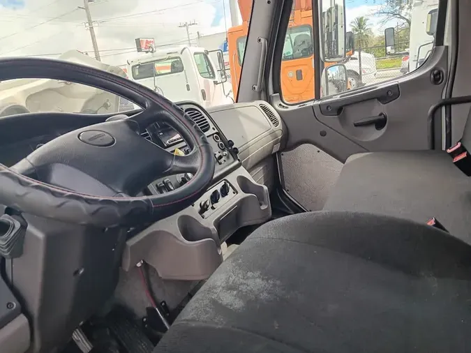 2019 FREIGHTLINER M2 106765d974e63581292d203f3982ae1a740