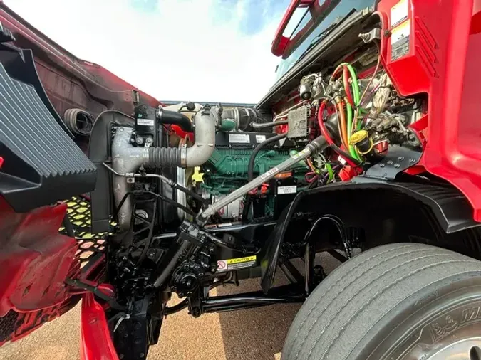 2022 VOLVO VNR300765fa67ca066ca94c5563c3e9dc4de8a