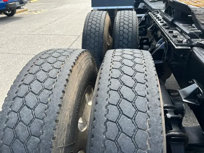 2020 Kenworth W990