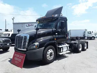 2017 FREIGHTLINER/MERCEDES CASCADIA 125