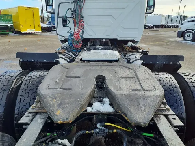 2019 NAVISTAR INTERNATIONAL LT625 DAYCAB T/A766aa8a2676610aafbc8f1541a9bf67e