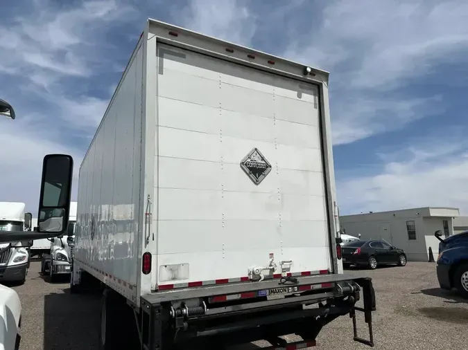 2018 FREIGHTLINER M2 106