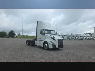 2018 Volvo VNL300