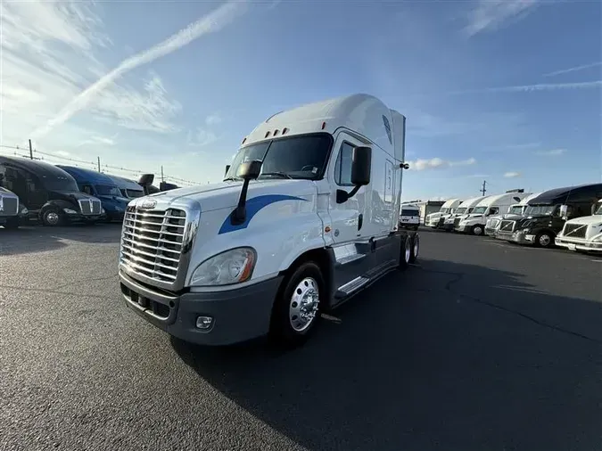 2017 FREIGHTLINER CASCADIA EVOLUTION