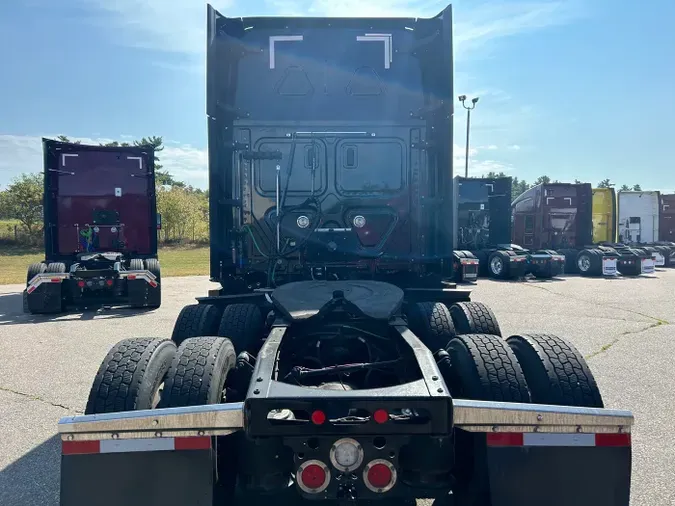 2020 Freightliner Cascadia