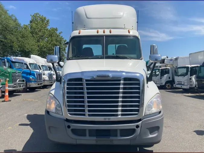 2020 FREIGHTLINER CASCADIA 125