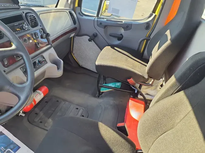 2016 FREIGHTLINER/MERCEDES M2 106767aeb0a435c236a507860d102f86dbb