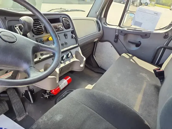 2020 FREIGHTLINER M2 106
