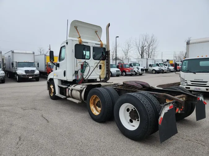 2014 FREIGHTLINER/MERCEDES CASCADIA 125