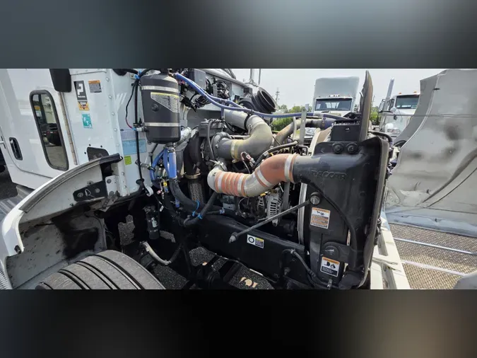 2020 Peterbilt 337
