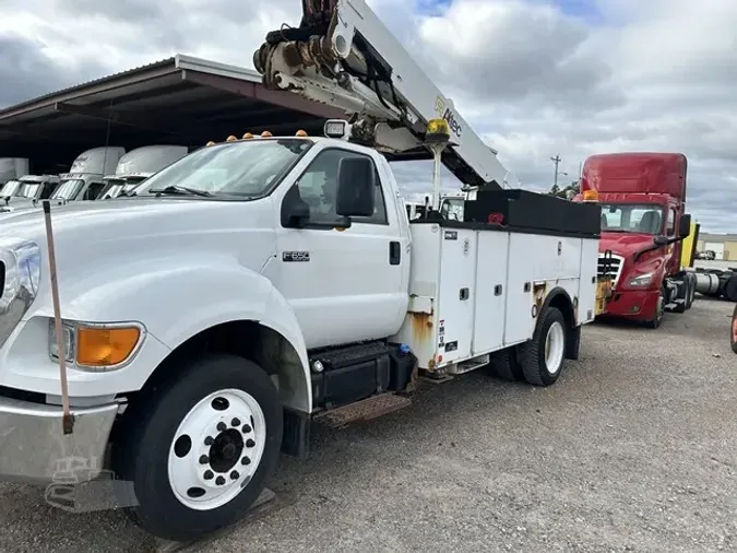 2011 ALTEC AT40P7684169f52bcb52927e7b9ed00243873