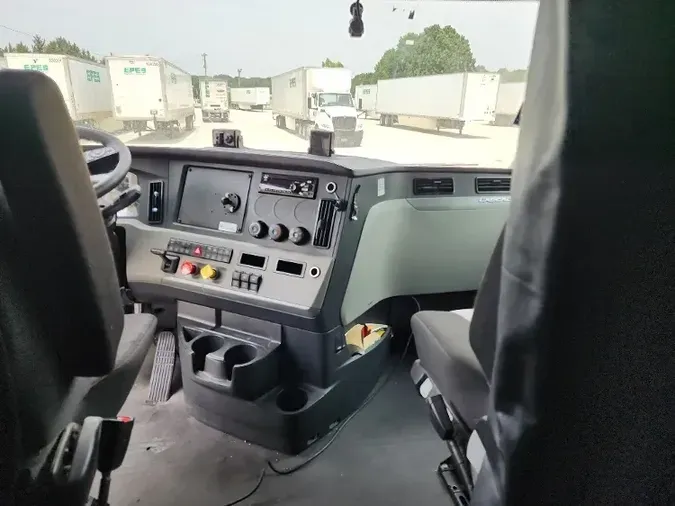 2020 Freightliner T12664ST