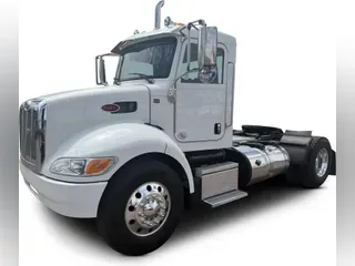 2019 Peterbilt 337