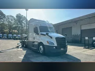 2021 Freightliner Cascadia 126